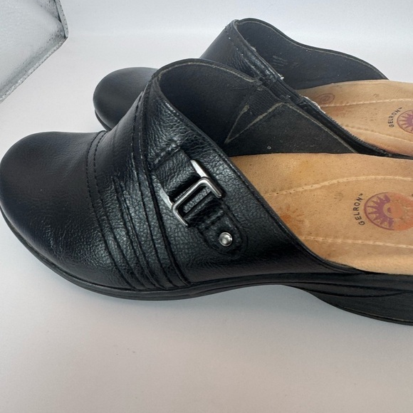 Earth Spirit Gelron Women's Black Vegan Leather Buckle Accent Slip-On Mules 10 - Picture 3 of 14